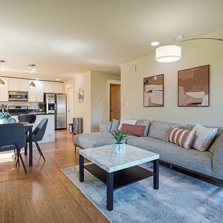 Stylish North Seattle Townhouse- Dual Master Suites المظهر الخارجي الصورة