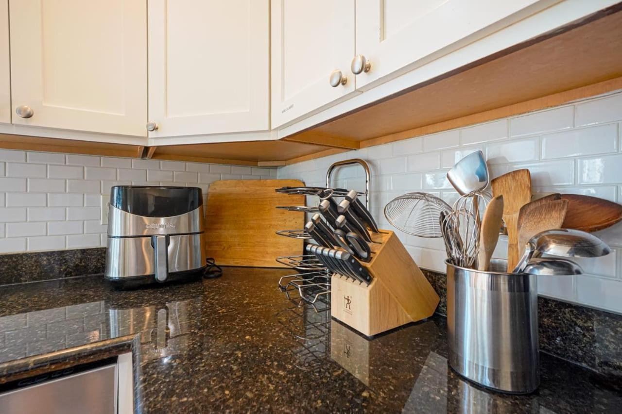 Stylish North Seattle Townhouse- Dual Master Suites المظهر الخارجي الصورة
