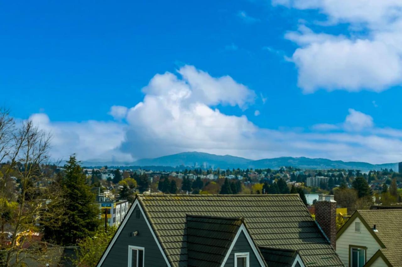 Stylish North Seattle Townhouse- Dual Master Suites المظهر الخارجي الصورة